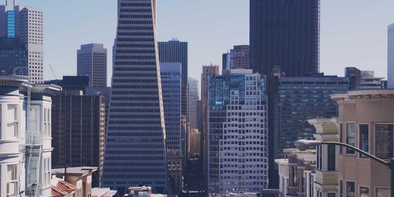 烟火人间，百味江湖：探寻锦州烧烤的百年传奇与必吃清单